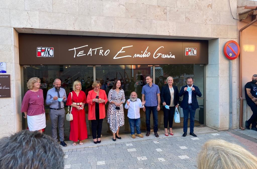 Emilio Gavira inagura Teatro que lleva su nombre